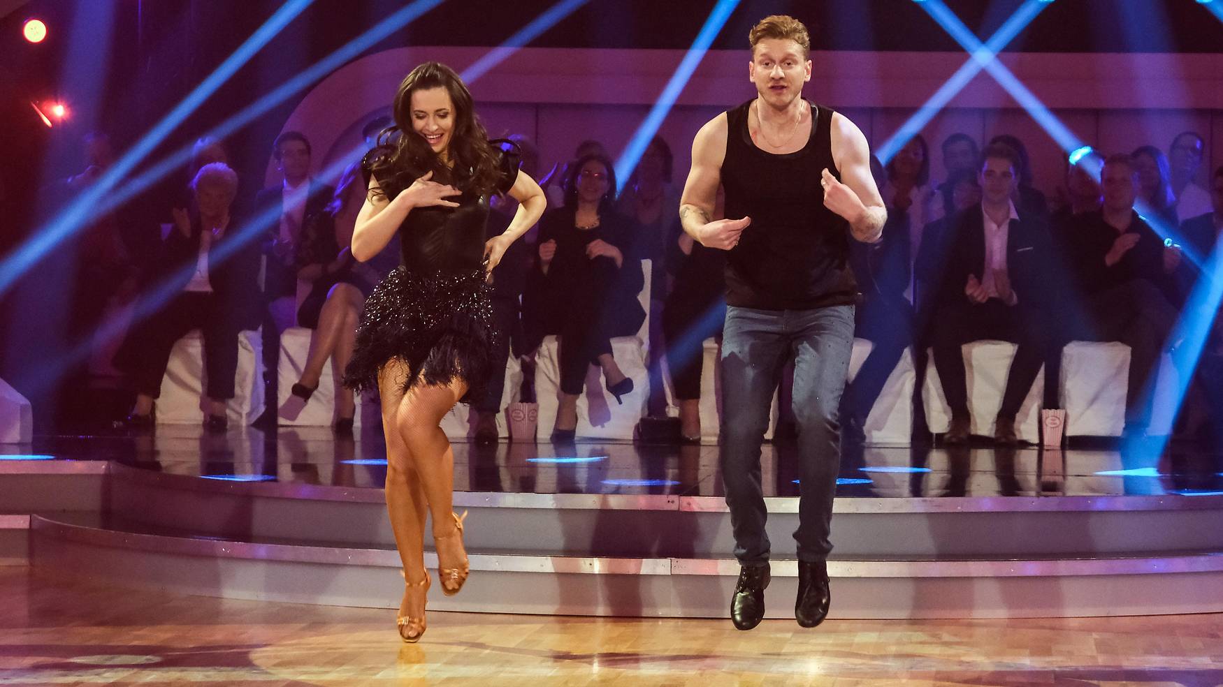 Lucas Fendrich und Lenka Pohoralek tanzten einen Jive zu „I Ain’t Worried“ (Top Gun)