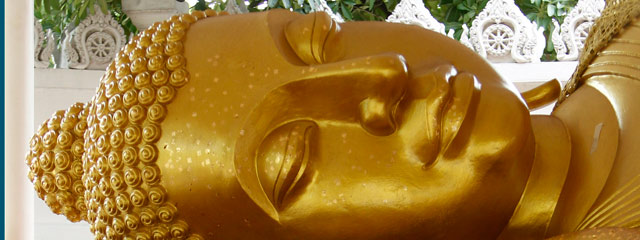 Liegende Buddhastatue