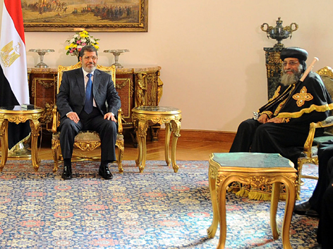 Ägyptens Präsident Mohammed Mursi und der Kopten-Patriarch Tawadros II.