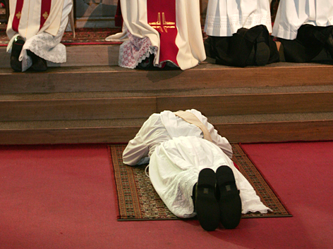 Priesterweihe im Mariendom in Linz