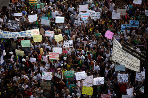 Demonstrantion während des Confederations Cup in Brasilien