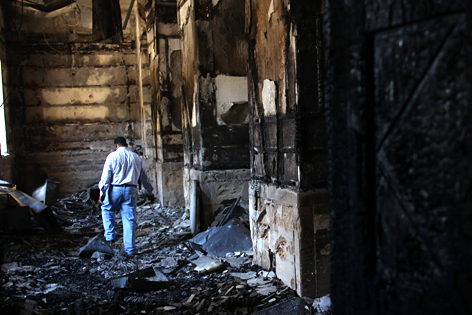 Ausgebrannte koptische Kirche in Minja, Ägypten