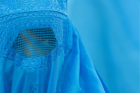 Eine Frau mit Burka