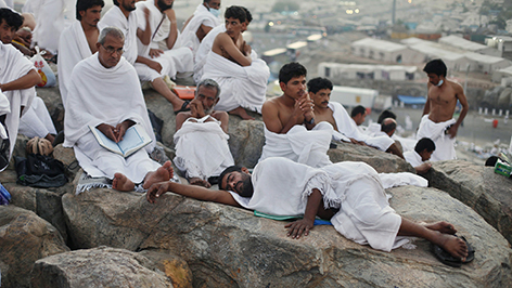 Muslimische Pilger auf dem Berg Arafat während der Hadsch 2013