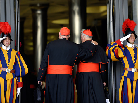 Die Kardinäle Timothy Dolan und Vincent Nichols im Vatikan während der Bischofssynode zum Thema Familie