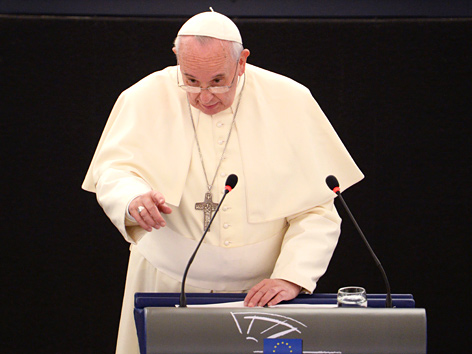 Papst hält Rede vor EU-Parlament in Straßburg