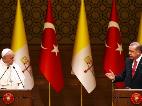 Papst Franziskus beim türkischen Präsidenten Erdogan