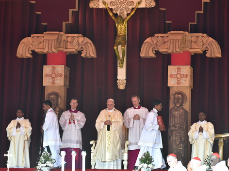 Papst Franziskus bei Heiligsprechungsgottesdienst Vaz