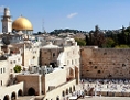 Die Klagemauer und der Felsendom in Jerusalem