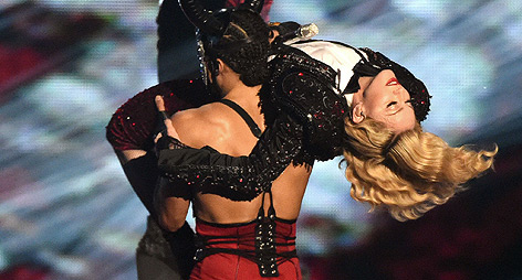 Madonna auf der Bühne
