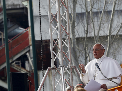 Papst kritisiert Haftbedingungen