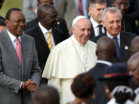 Papst Kenia eingetroffen
