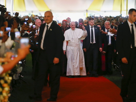 Papst Franziskus Treffen Geistliche