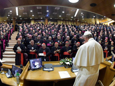 Papst Franziskus vor den Bischöfen der Italienischen Bischofskonferenz