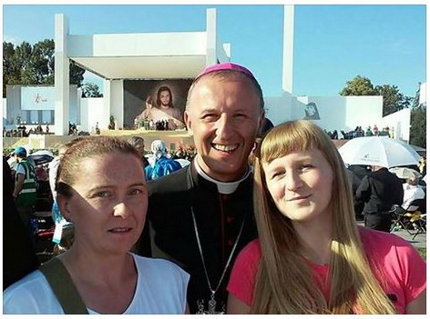 Polnischer Selfie-Bischof