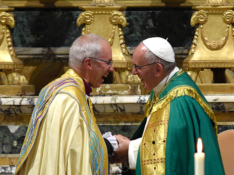 Papst Franziskus und Anglikanerprimas Justin Welby in der Kirche San Gregorio al Celio, Rom