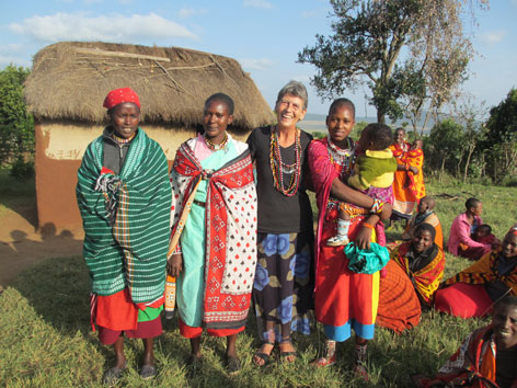 Maria Schiestl Massai Kenia Romero-Preisträgerin