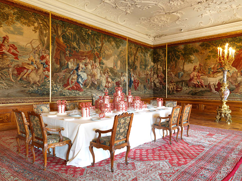 Kaiserzimmer des Stiftes Klosterneuburg: die Speisetafel zur jährlichen Hofwallfahrt Maria Theresias