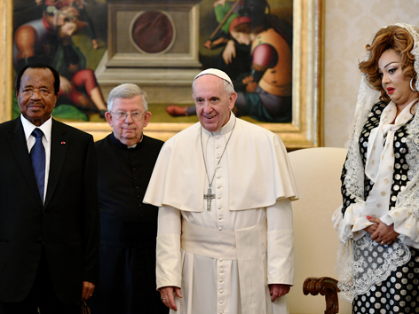 Staatschef von Kamerun bei Papst Franziskus