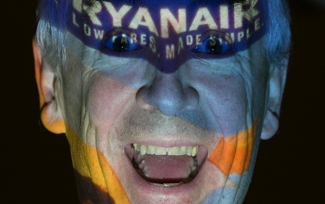 Michael O Learx - der exzentrische Boss von Ryanair in Joker Pose