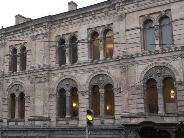 European University St. Petersburg, Fassade