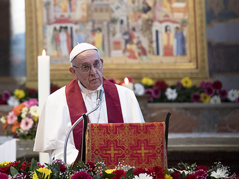 Papst Franziskus beim Gedenkgottesdienst an moderne Märtyrer