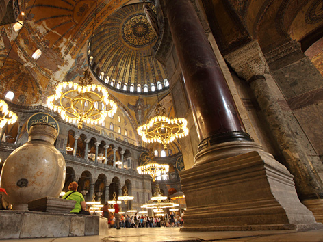 Innenraum der Hagia Sophia in Istanbul