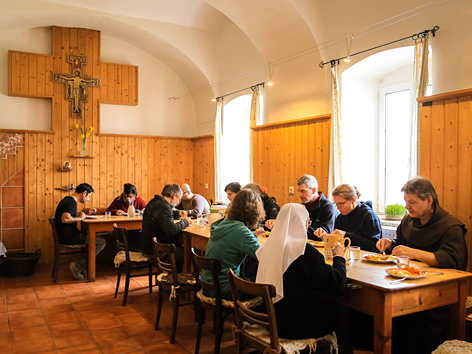 Essen im Franziskanerkloster Pupping (OÖ)