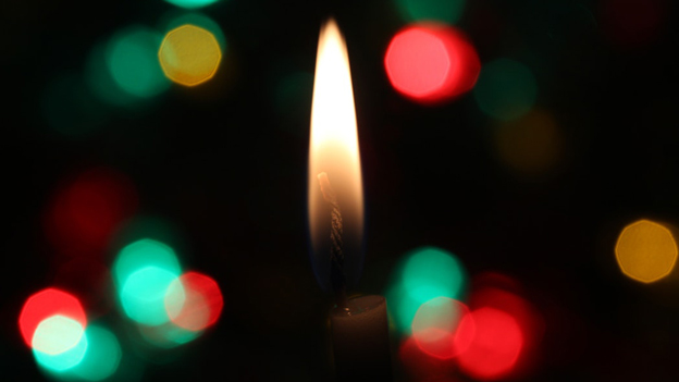 Kerze zum Advent und Weihnachten