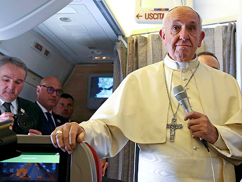 Papst Franziskus im Flugzeug, Reise nach Chile und Peru