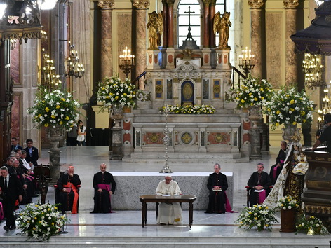 Papst Franziskus in der Kathedrale von Santiago