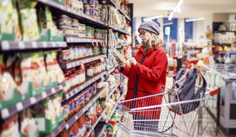 Frau beim Einkauf im Supermarkt list Inhaltsstoffe