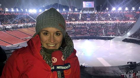 Ö3-Reporterin Veronika Kratochwil im Olympischen Stadion