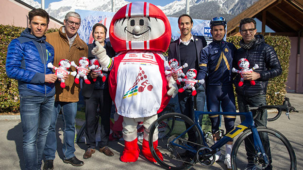 Helmi wird in Telfs als offizielles Maskottchen der UCI Straßenrad WM 2018 vorgestellt.