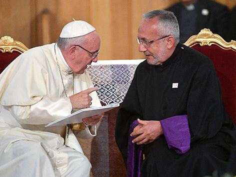 Papst Franziskus und der irakische Patriarch Louis Raphael I. Sako