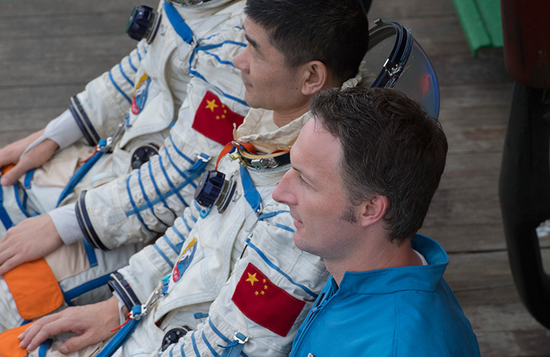 ESA-Astronaut Matthias Maurer mit chinesischen Kollegen