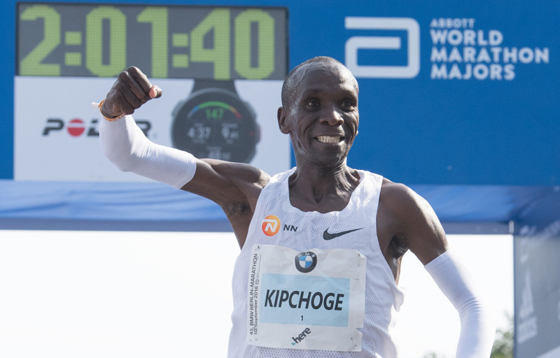Der Kenianer Eliud Kipchoge gewinnt den Berlin-Marathon 2018 in 2:01:39 Stunden