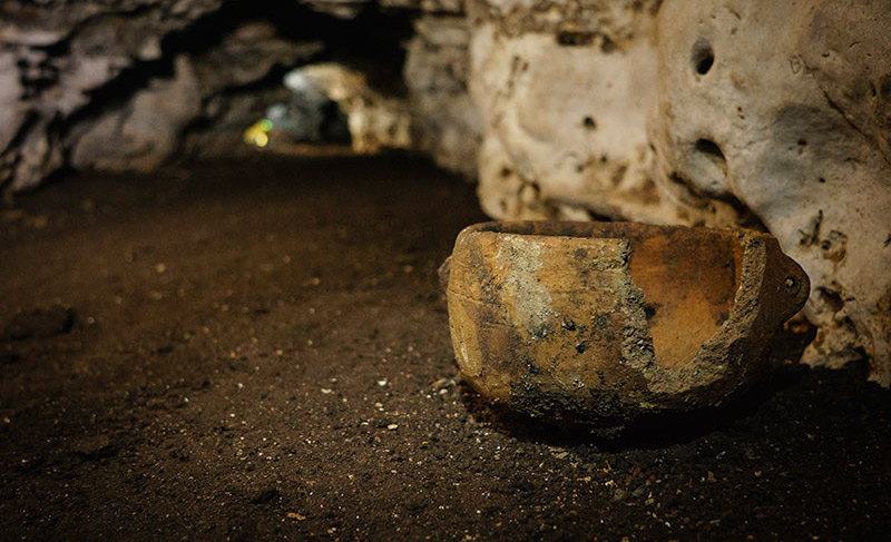 Im Inneren der Balamkú-Höhle