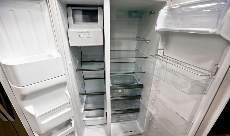 Geöffneter Kühlschrank