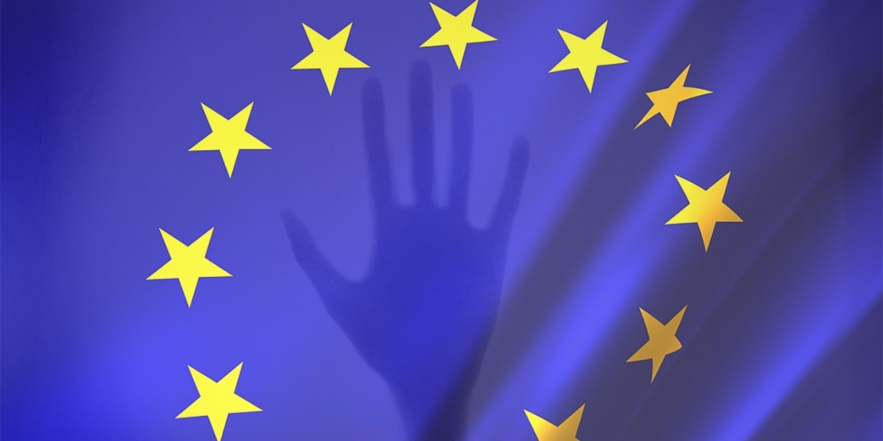 Schattenhand greift nach EU Sternen