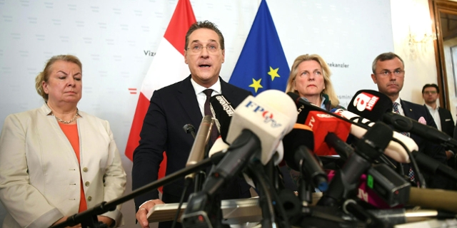 HC Strache und die FPÖ Regierungsmannschaft