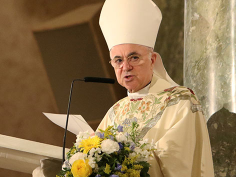 Papstkritiker Erzbischof Carlo Maria Vigano