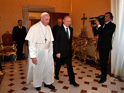 Präsident Wladimir Putin und Papst Franziskus