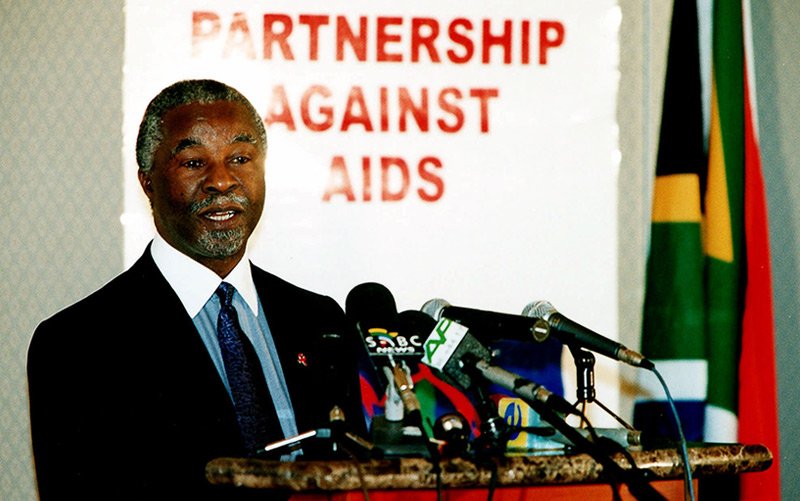 Der südafrikanische Präsident Thabo Mbeki bei einer Aids-Veranstaltung im Mai 2000