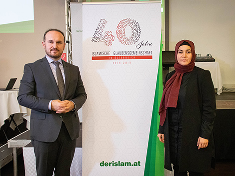 Elif Dagli; Vorsitzende der islamischen Religionsgemeinde Voralberg mit IGGÖ-Präsident Ümit Vural