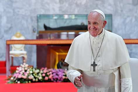 Papst Franziskus lächelnd
