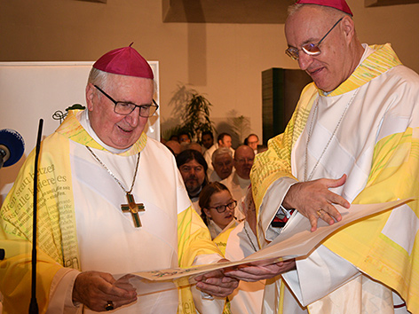 Altbischof Paul Iby mit Nachfolger Ägidius Zsifkovics (2019)