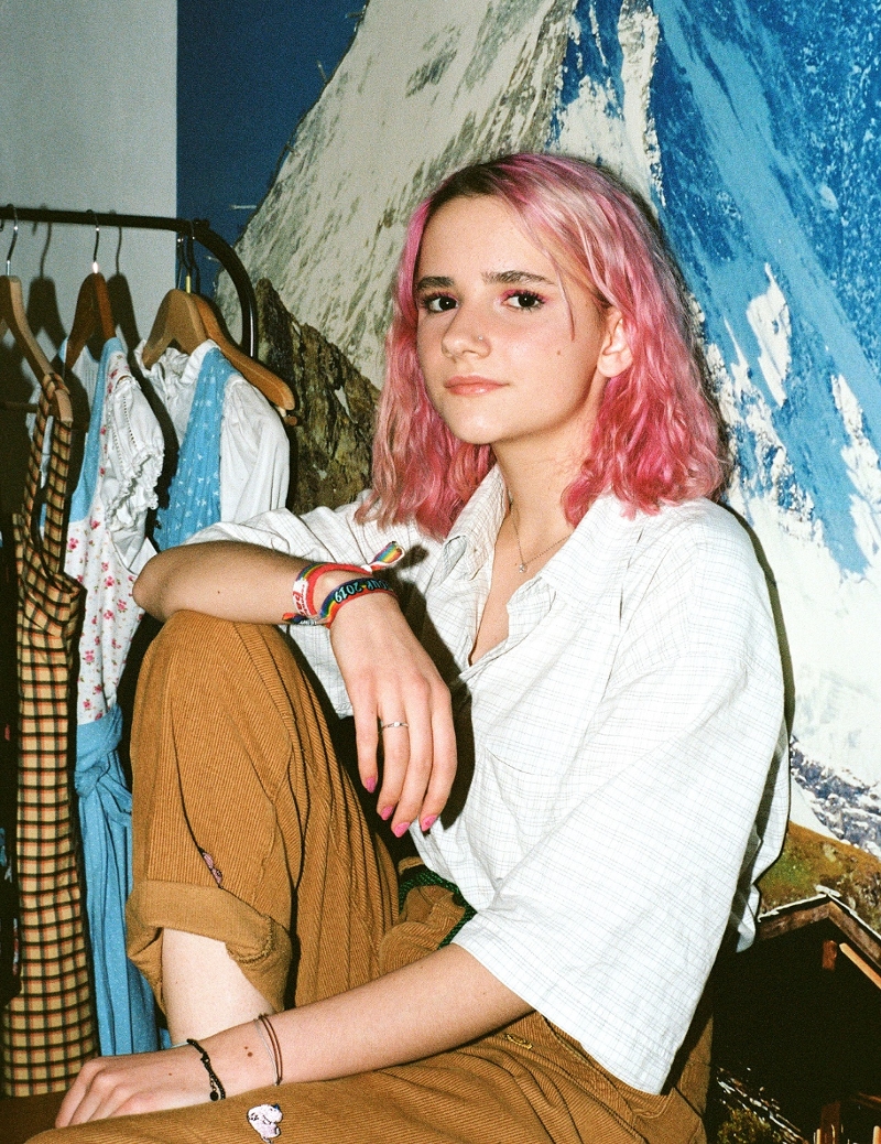 Anna Breit portraitiert Teenager