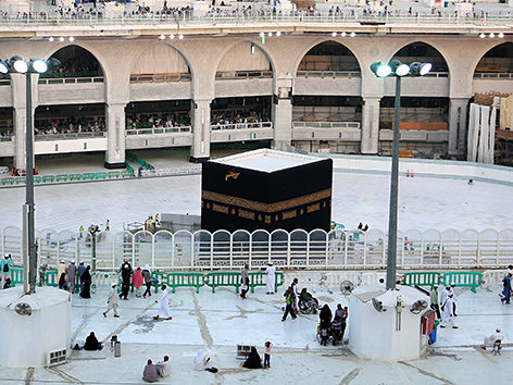 Die leere undd abgesperrte Kaaba in Mekka (Coronavirus)