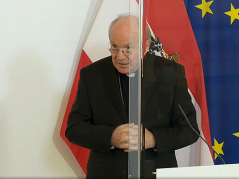 Kardinal Christoph Schönborn bei einer PK
